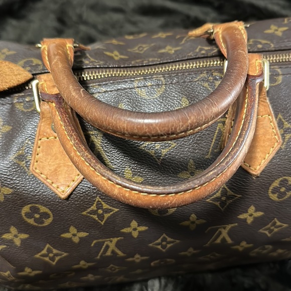 Louis Vuitton - Picture 8 of 14